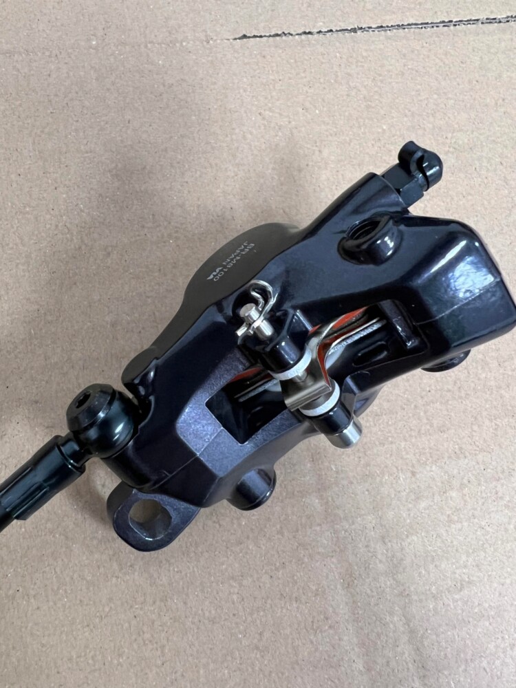 Hamulec tarczowy SHIMANO Deore XT BR-M8100 750 mm - obrazek 6