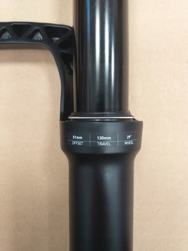 Amortyzator Rock Shox Revelation RC 29