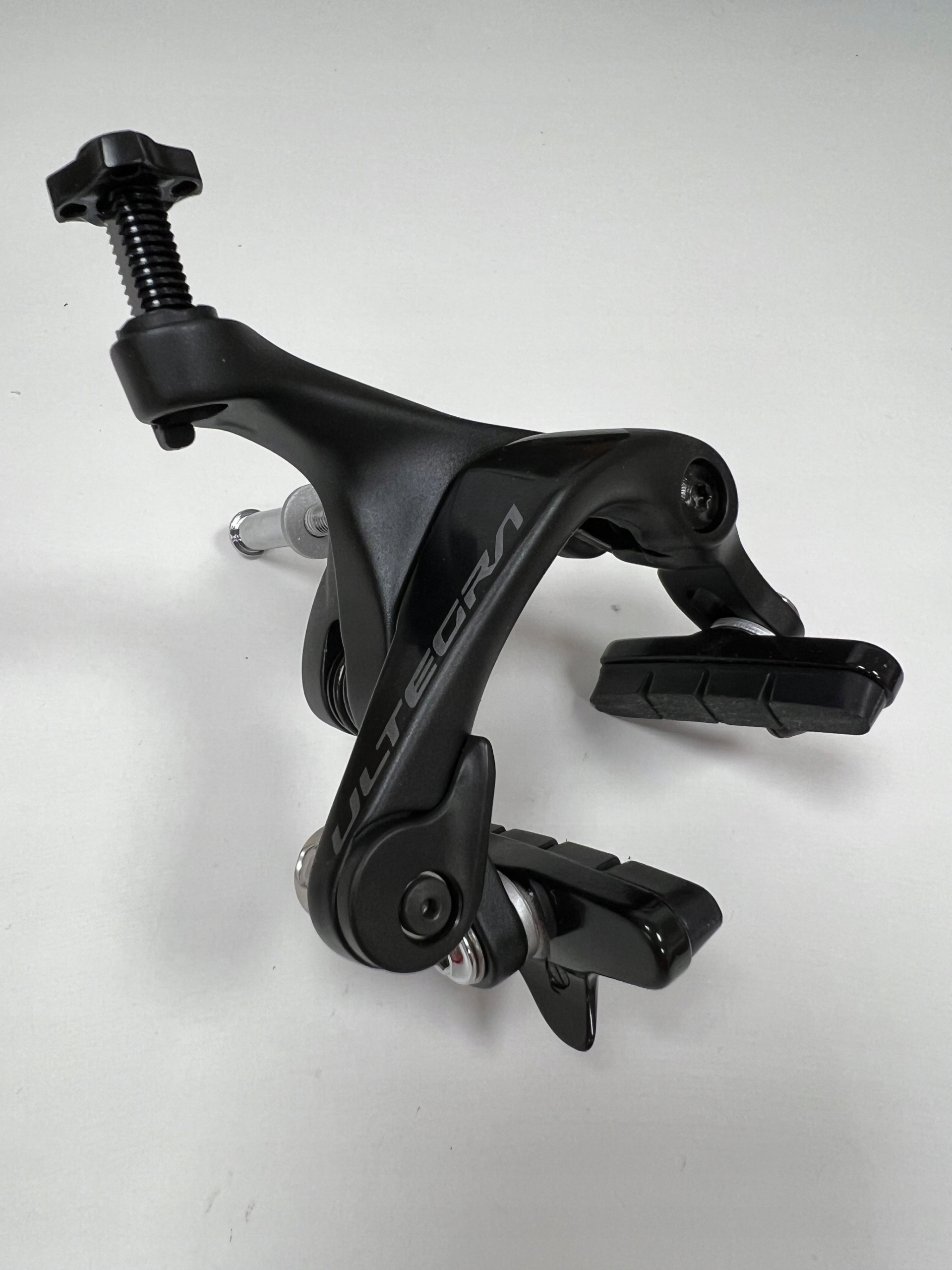 Hamulec szosowy SHIMANO BR-R8100-F ULTEGRA czarny PRZÓD - obrazek 2