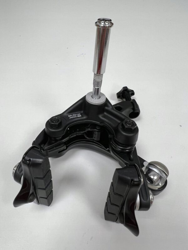 Hamulec szosowy SHIMANO BR-R8100-F ULTEGRA czarny PRZÓD - obrazek 3
