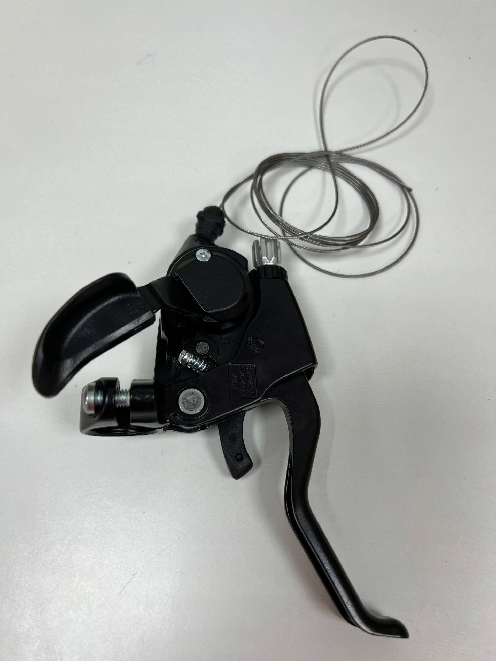 Klamkomanetka Shimano Altus ST-EF500-L CZARNA 3-rzędowa + linka - obrazek 4