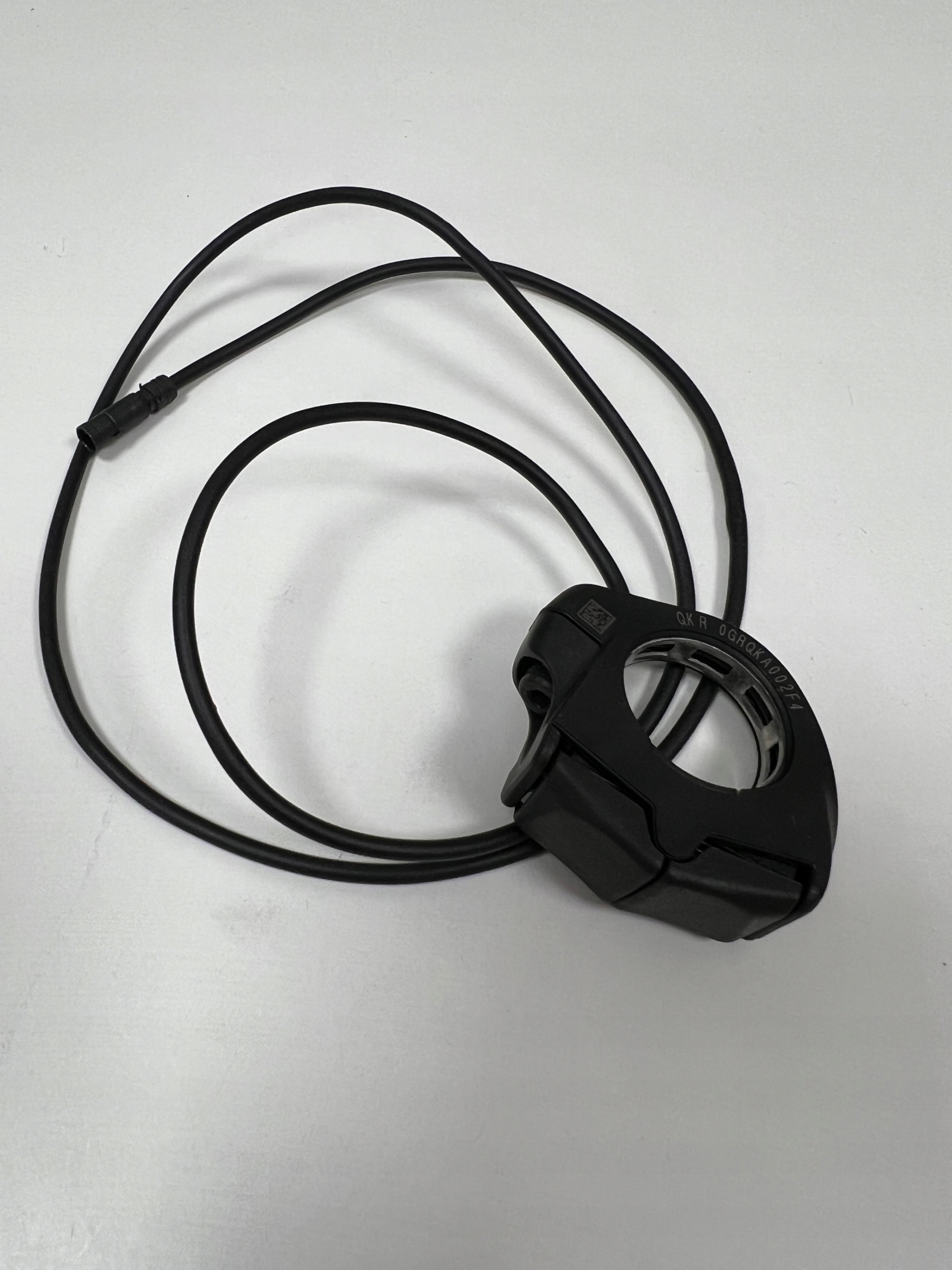 Przełącznik Shimano STEPS SW-E7000 prawy przewód 700 mm - obrazek 2