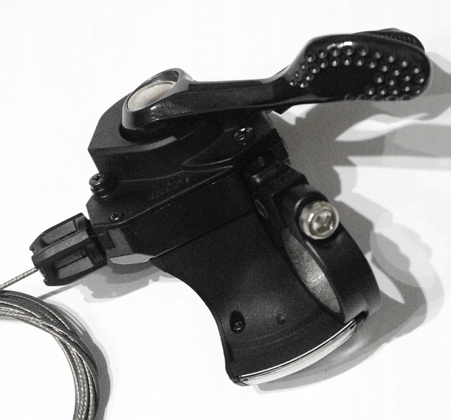 Manetka lewa SHIMANO Deore XT SL-M8000 2/3 rzędowa. lewa + linka - obrazek 3