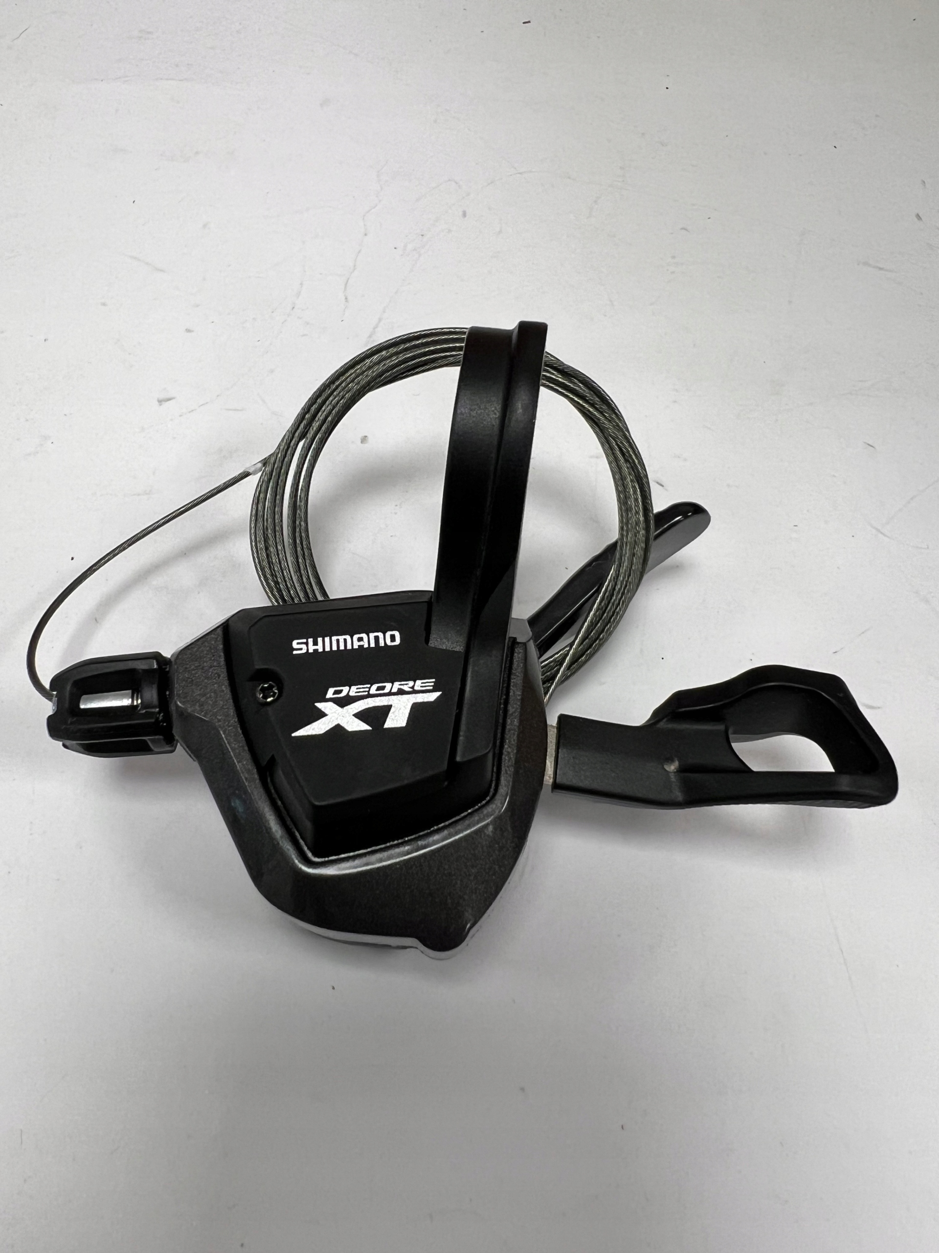 Manetka lewa SHIMANO Deore XT SL-M8000 3 rzędowa. lewa + linka, obejma - obrazek 2