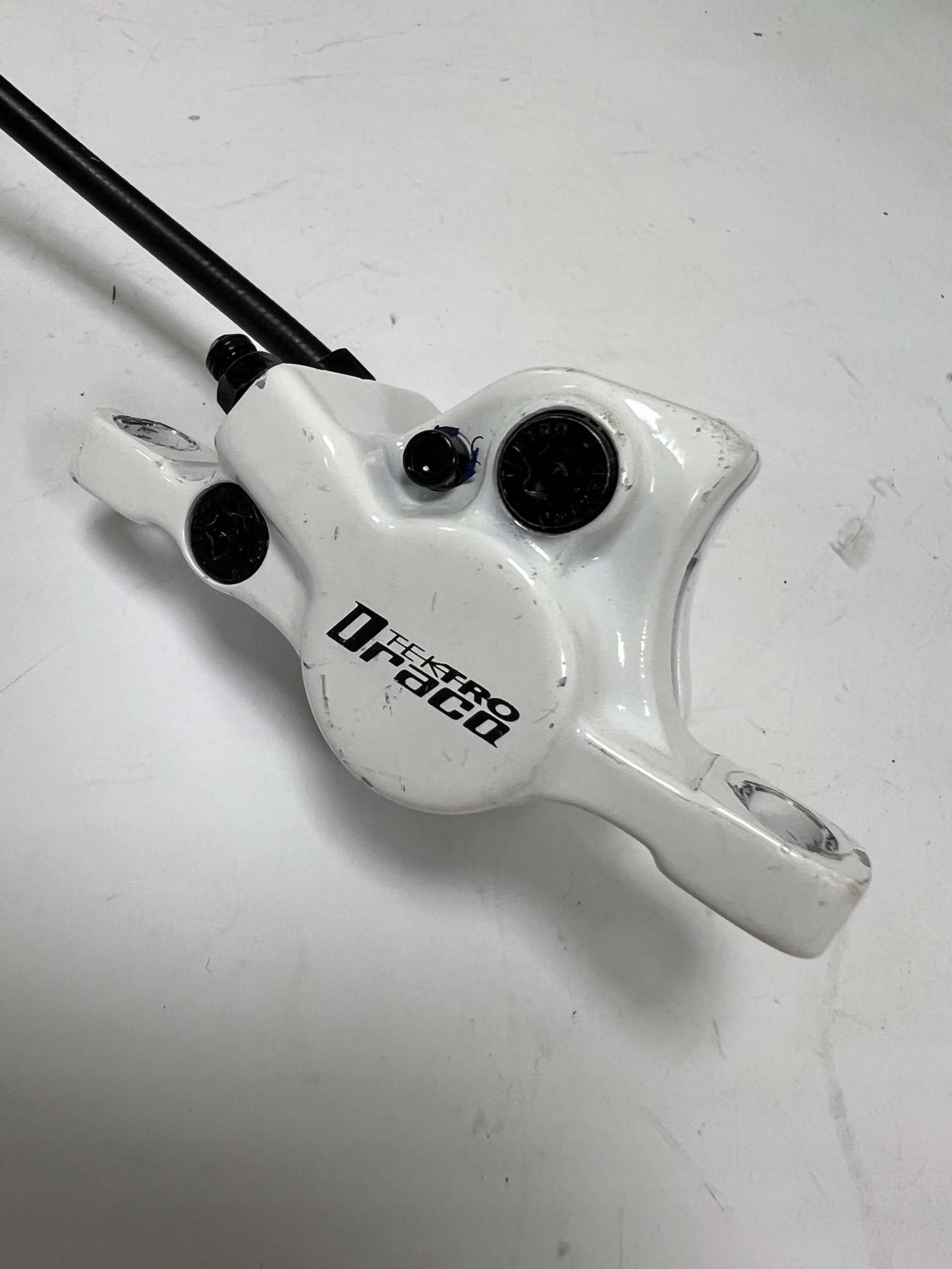 Hamulec hydrauliczny Tektro Draco Przód 91 cm, biały, 2 tłoczki - obrazek 2