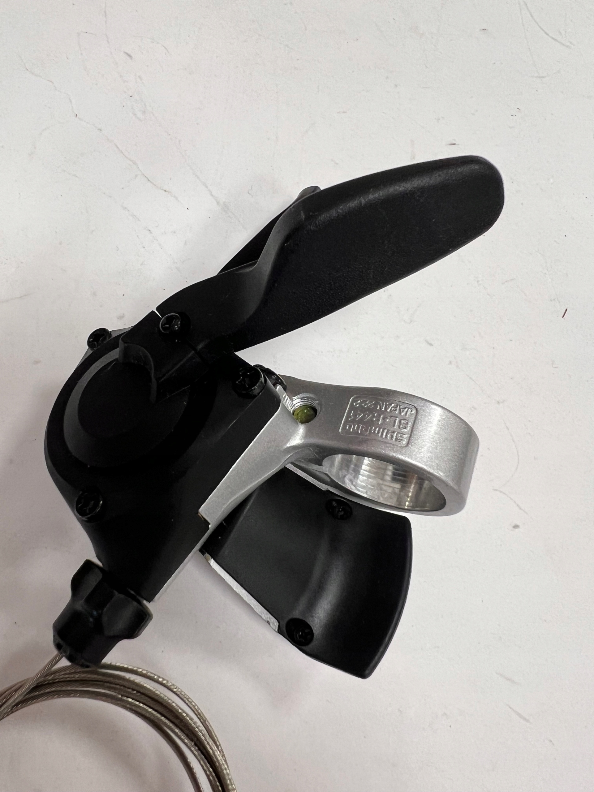 Manetka Shimano SL-R441 3 rzędowa lewa + linka - obrazek 4