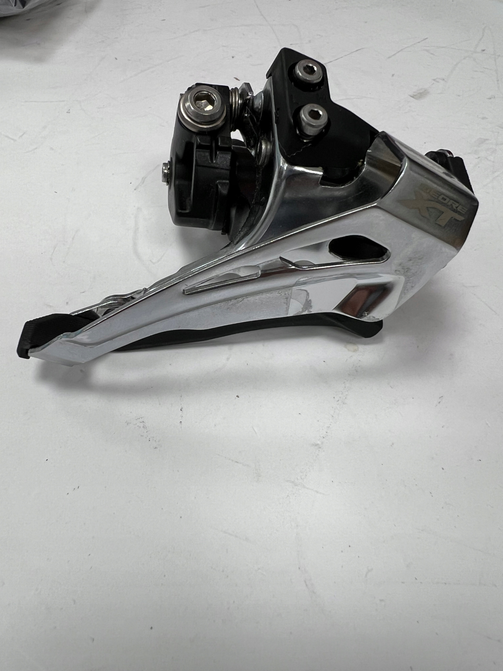 Przerzutka Przednia SHIMANO Deore XT FD-M8025 2x11 Obejma Low Down - obrazek 3