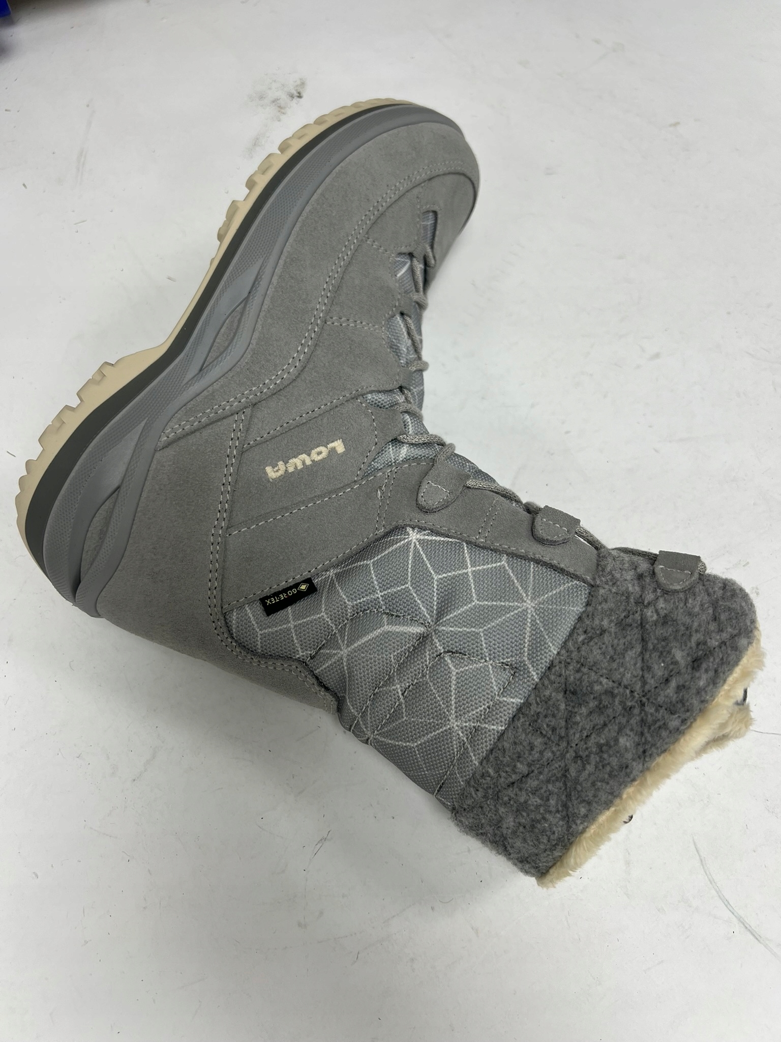 Buty trekkingowe Lowa Barina III GTX Ws damskie, r. 38, GORE-TEX ocieplane - obrazek 3