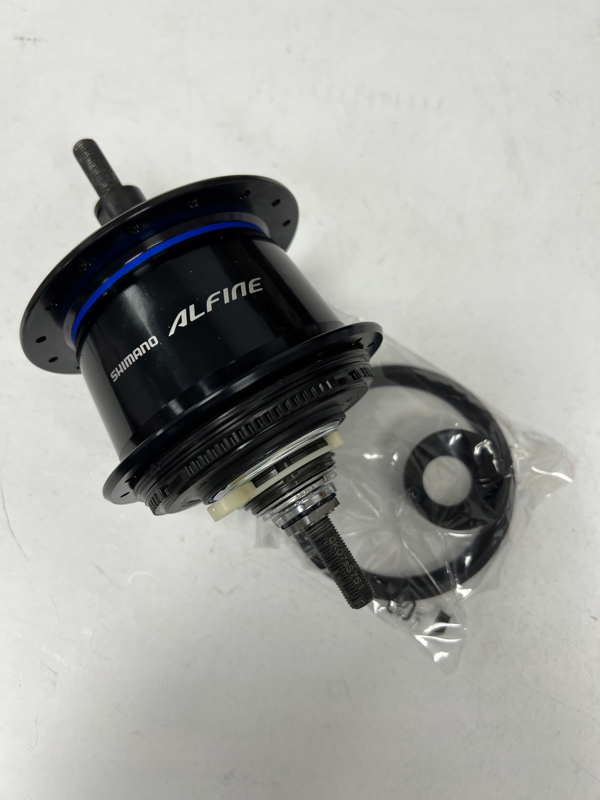 PIASTA SHIMANO ALFINE SG-S7051-8 Di2 CZARNA 36h OLD 135mm 8 speed Di2 - obrazek 4