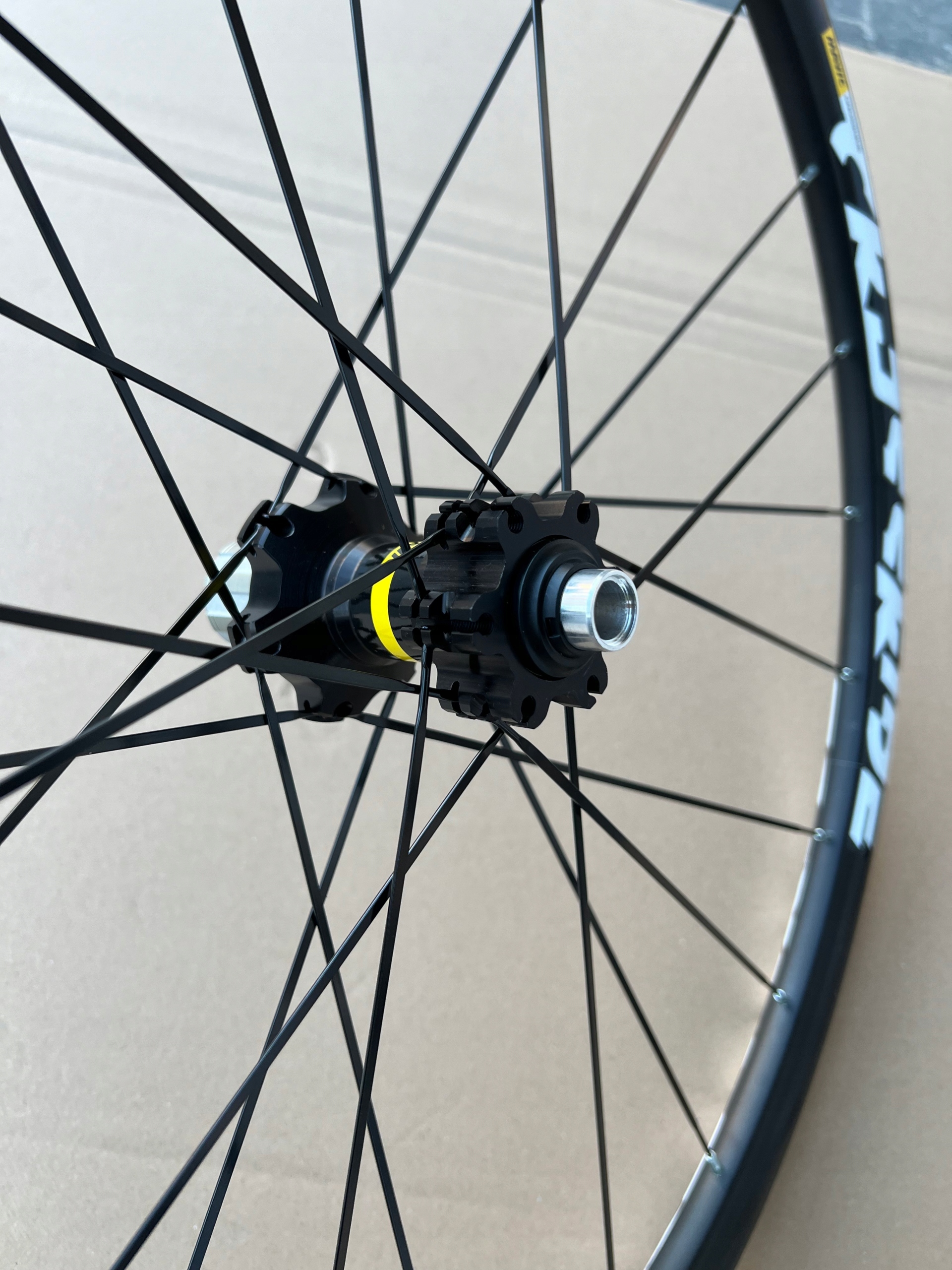 ZESTAW KÓŁ MTB MAVIC CROSSRIDE FTS-X DISC 27,5″ 6 śrub, 10s - obrazek 8