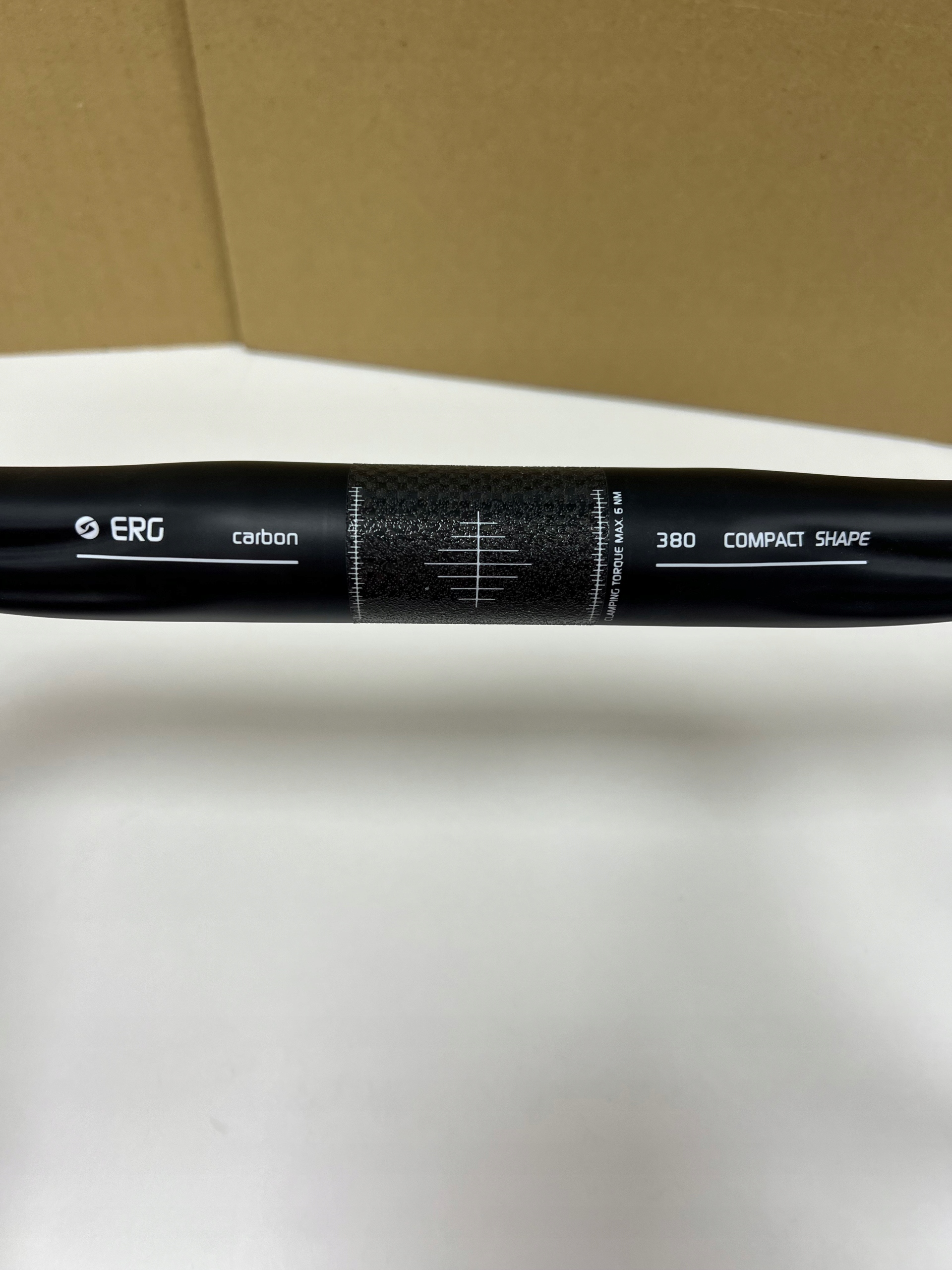 Kierownica szosowa Carbon ERG 380 x 31,8 mm - obrazek 2