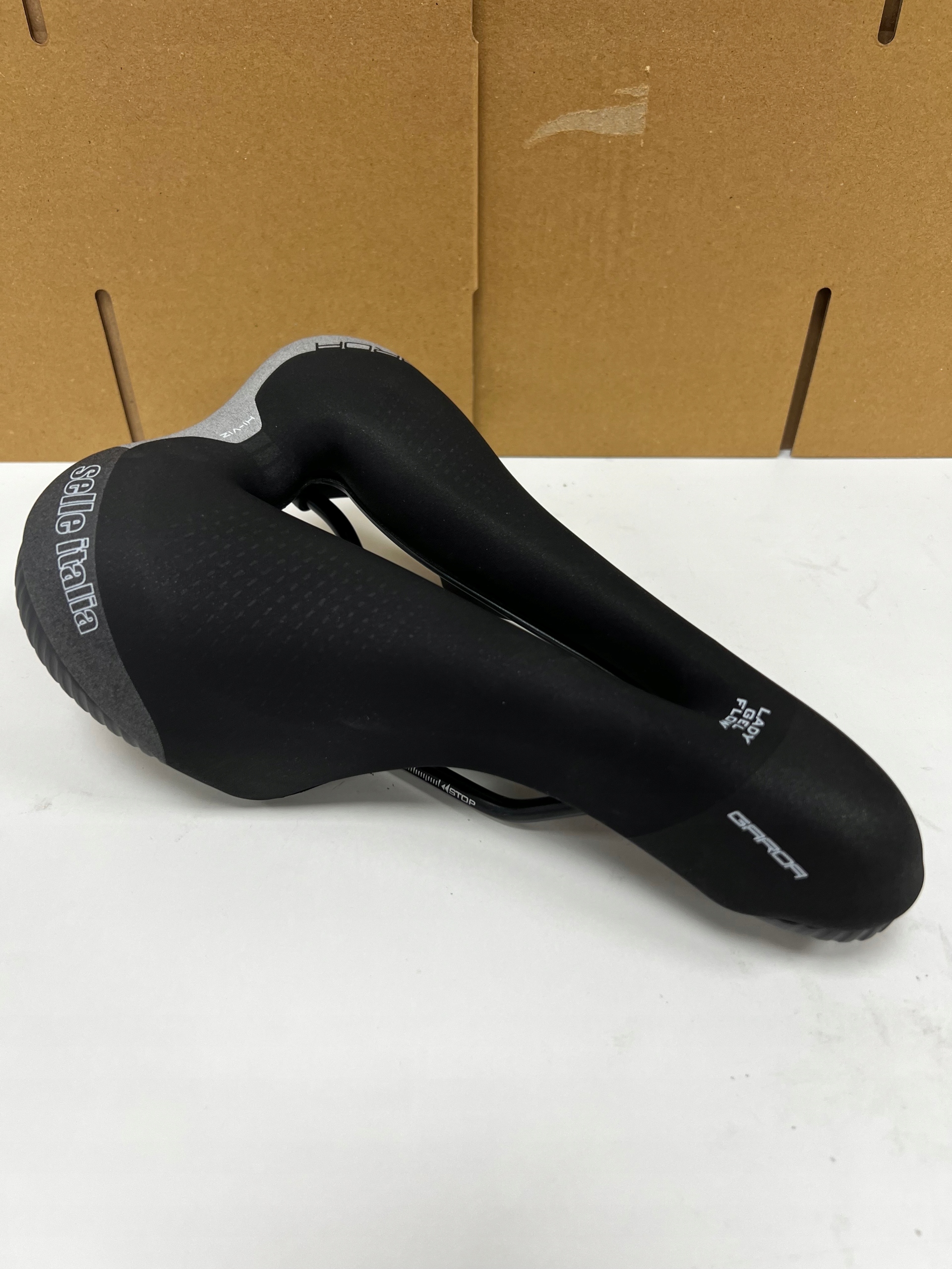 Siodełko rowerowe Selle Italia Garda Lady Gel Flow 260x165 mm Hi-Viz E-BIKE - obrazek 4