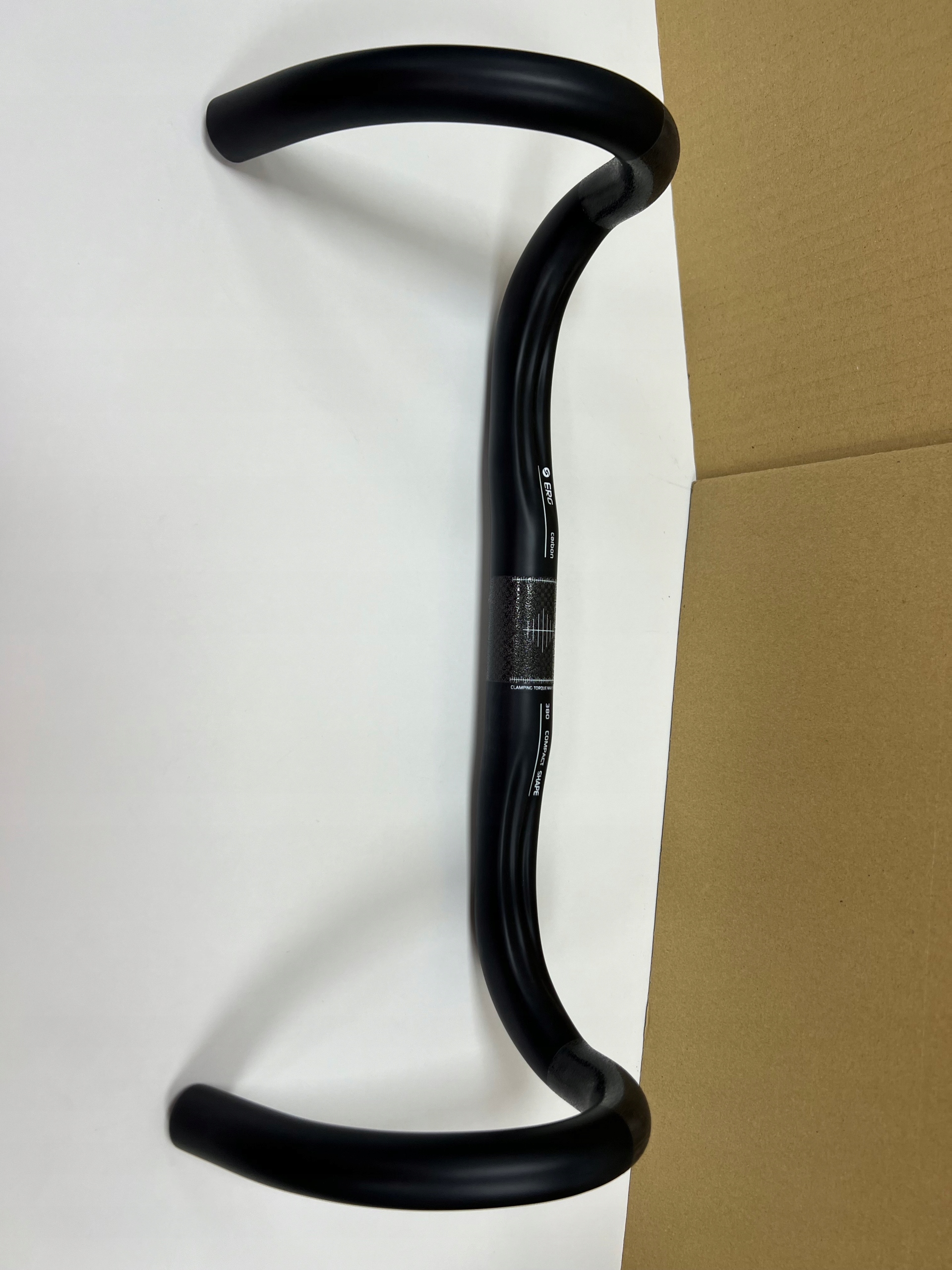 Kierownica szosowa Carbon ERG 380 x 31,8 mm - obrazek 3