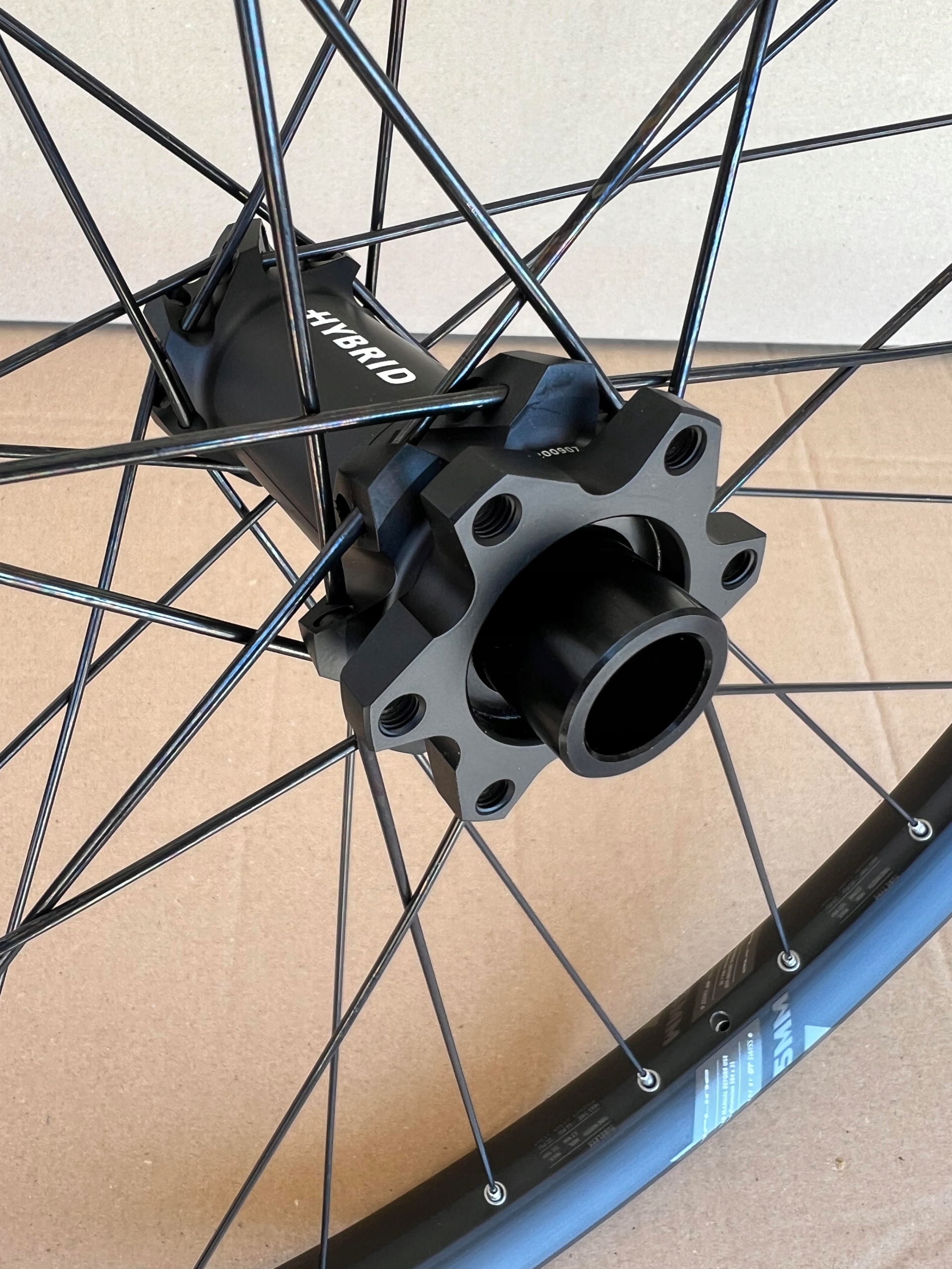 Koło przednie DT Swiss Hybrid H 1900 Spline 27,5